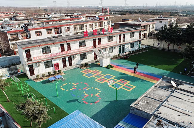 張治民董事長到盆窯小學查看翻新修繕情況 張治民董事長到盆窯小學查看翻新修繕情況