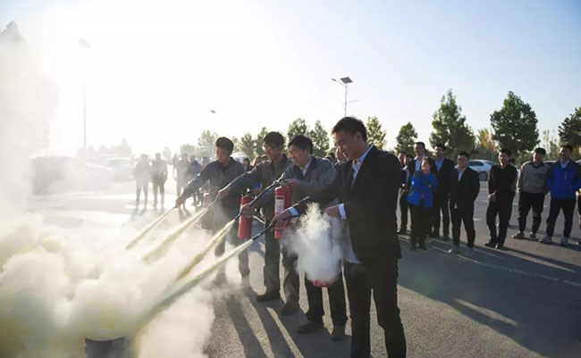 ���u���������b�����޹�˾�M�����������ݾ�