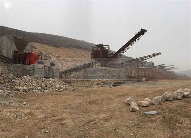 礦山破碎生產(chǎn)現(xiàn)場(chǎng)