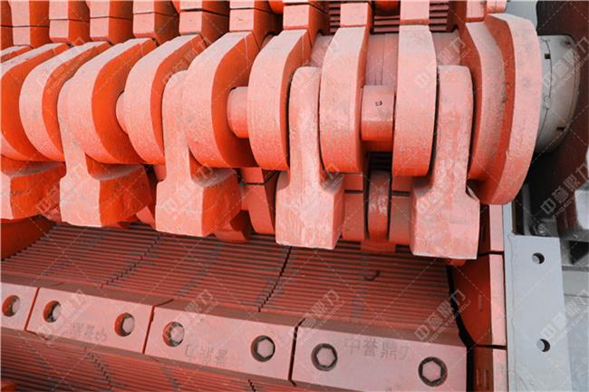 �Nʽ��ɰ�C�����l�p϶