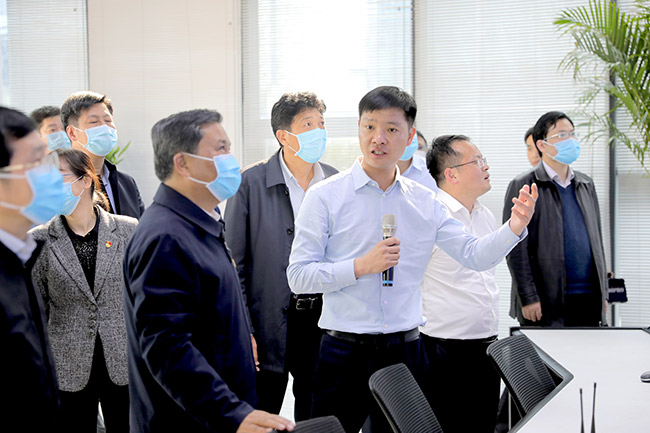 ���������L��B���u�����Vɽ�����Ɣ�(sh��)��(j��)